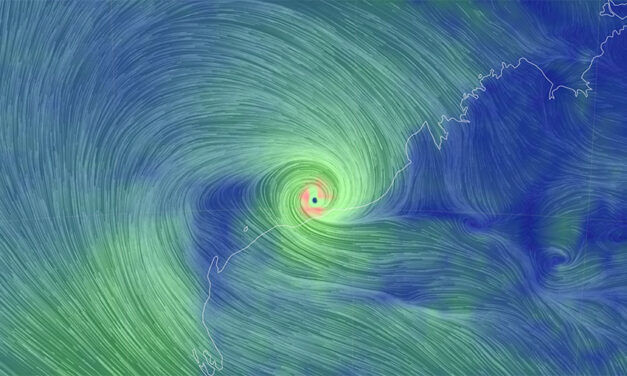 Pilbara Ports open, roads closed after cyclone